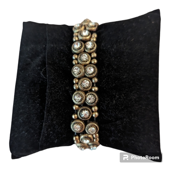 Vintage 39 Faux Diamonds & Gold Tone Stretch Bracelet - Picture 1 of 4